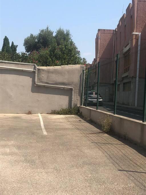 Studio Le 2, Free Parking, Free Wifi, Transports Apartment Nîmes Exterior foto