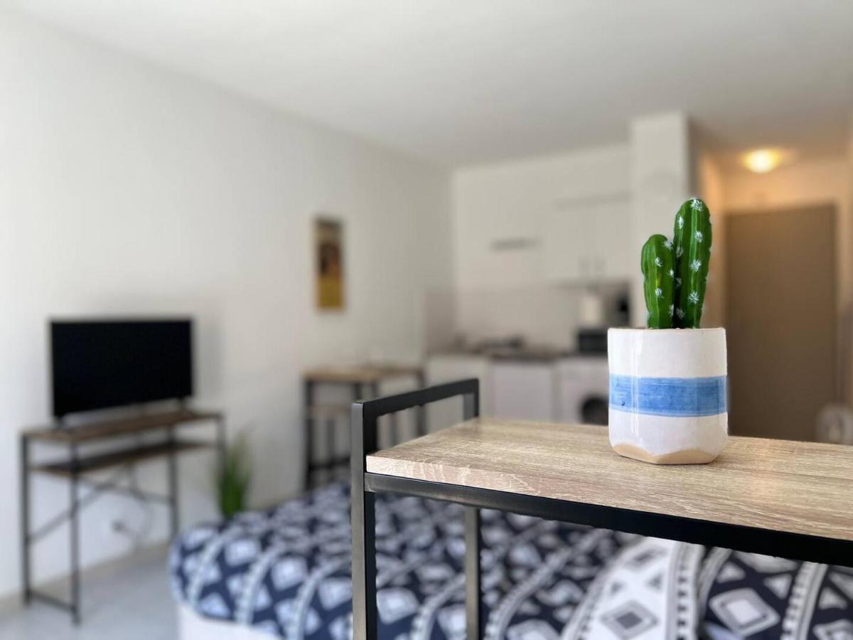 Studio Le 2, Free Parking, Free Wifi, Transports Apartment Nîmes Exterior foto