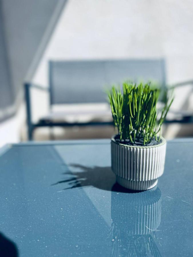 Studio Le 2, Free Parking, Free Wifi, Transports Apartment Nîmes Exterior foto